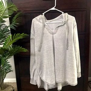 Jane and Delancey light weight sweatshirt